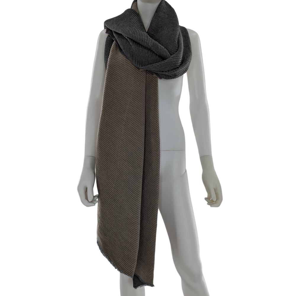 14th & Union Oversized Reversible Scarf - Picture 4 of 8